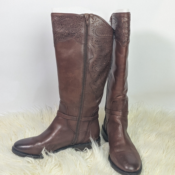 gianni bini laser cut boots